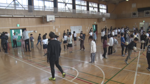 稲城市・稲城第三小学校<br>～先輩Ｊリーガー特別授業～
